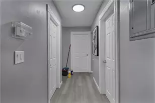 38 Mitchell St, Providence, RI 02907 - Photo 15