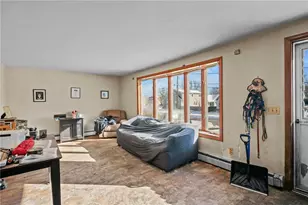 11 Wood St, West Warwick, RI 02893 - Photo 7