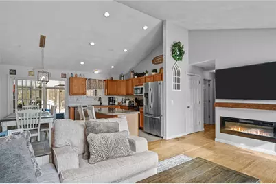 34 King Street, Coventry, RI 02816 - Photo 5