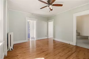 21 Clinton Ave, Newport, RI 02840 - Photo 31