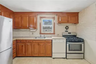 60 Duncan Rd, Warwick, RI 02886 - Photo 3