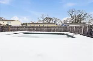 60 Duncan Rd, Warwick, RI 02886 - Photo 13