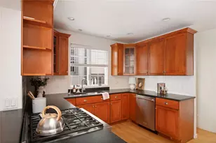 325 Wayland Ave, Providence, RI 02906 - Photo 17