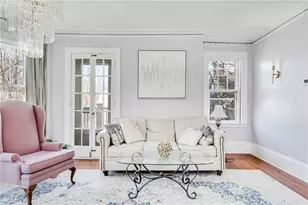 21 Elton St, Providence, RI 02906 - Photo 3