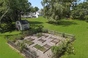 569 Turner Rd, Middletown, RI 02842 - Photo 41