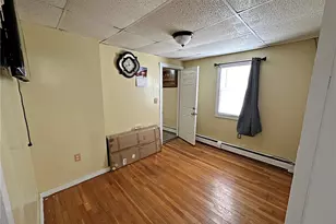 6 Dorr St, Providence, RI 02908 - Photo 9