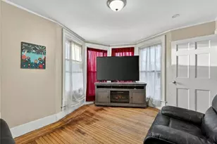 31 Child St, Warren, RI 02885 - Photo 3