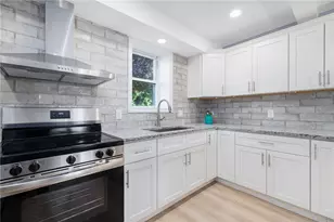 152 Tuckerman Ave, Middletown, RI 02842 - Photo 3