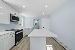 66 Glover St, Providence, RI 02908 - Photo 9