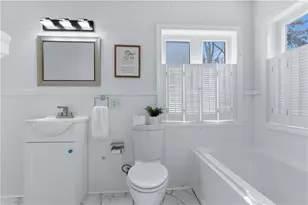 462 Lake Shore Dr, Warwick, RI 02889 - Photo 29