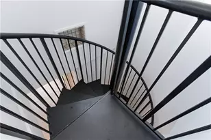 462 Lake Shore Dr, Warwick, RI 02889 - Photo 27