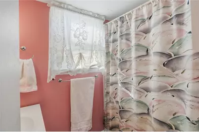 201 Hollis Avenue, Warwick, RI 02889 - Photo 9