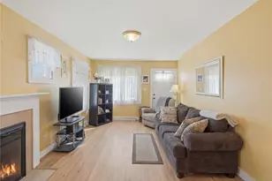 201 Hollis Ave, Warwick, RI 02889 - Photo 1