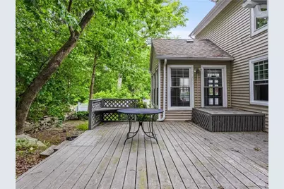 295 Main Street, Cranston, RI 02921 - Photo 17