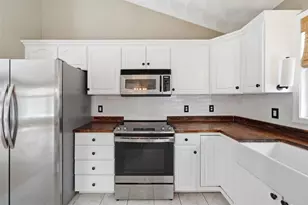 98 Cedar Grove Dr, Exeter, RI 02822 - Photo 9