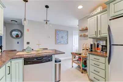 1070 Crandall Road #4, Tiverton, RI 02878 - Photo 9