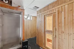 44 Woodstock Dr, Warwick, RI 02889 - Photo 21