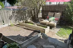 10 Carleton St, Providence, RI 02908 - Photo 29