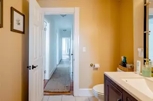 10 Carleton St, Providence, RI 02908 - Photo 15