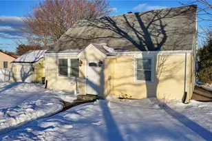 24 Wilson Ave, Johnston, RI 02919 - Photo 3