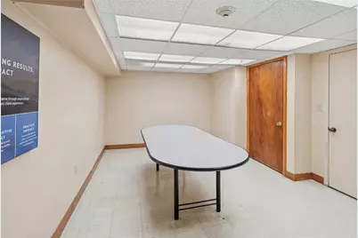 544 Douglas Avenue, Providence, RI 02908 - Photo 13