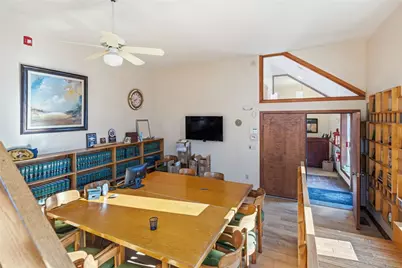 544 Douglas Avenue, Providence, RI 02908 - Photo 3