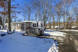 502 Forest Rd, Middletown, RI 02842 - Photo 5