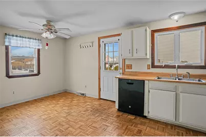 57 Whirlaway Place, Pawtucket, RI 02861 - Photo 5