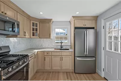 158 S Rose Street, East Providence, RI 02914 - Photo 7