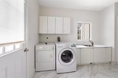 18 Peggy Lane, Portsmouth, RI 02871 - Photo 9
