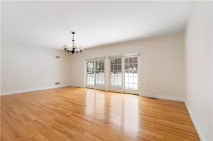 18 Peggy Ln, Portsmouth, RI 02871 - Photo 15