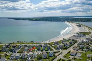 32 Esplanade St, Middletown, RI 02842 - Photo 3