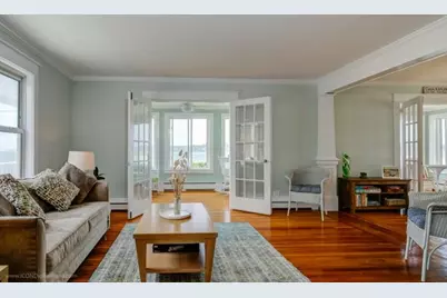 32 Esplanade Street, Middletown, RI 02842 - Photo 15