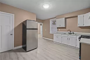 752 Social St, Woonsocket, RI 02895 - Photo 9