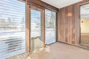 31 Archdale Dr, Warwick, RI 02889 - Photo 15