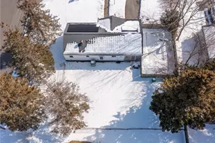 31 Archdale Dr, Warwick, RI 02889 - Photo 25