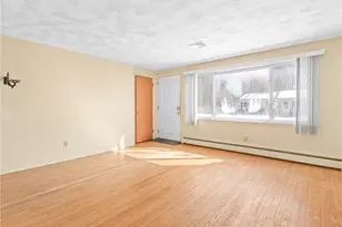 31 Archdale Dr, Warwick, RI 02889 - Photo 7