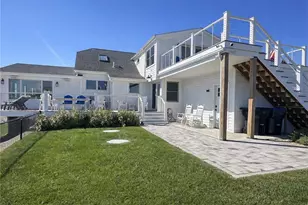 193 Seaconnet Blvd, Portsmouth, RI 02871 - Photo 3