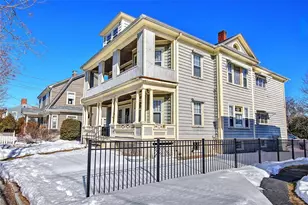 910 Hope St, Bristol, RI 02809 - Photo 3