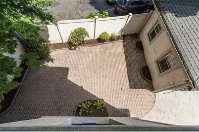 30 South Angell Street #2, Providence, RI 02906 - Photo 37