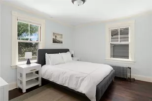 21 Division St, Newport, RI 02840 - Photo 27