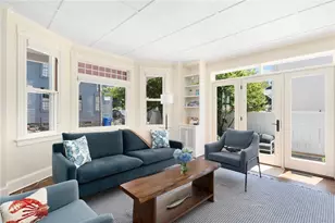 21 Division St, Newport, RI 02840 - Photo 7