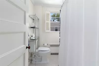 21 Division Street, Newport, RI 02840 - Photo 29