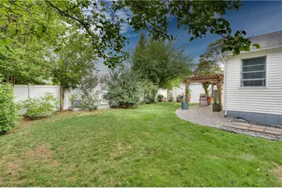 333 Greenwood Avenue, Warwick, RI 02886 - Photo 35