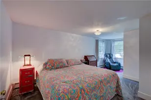 333 Greenwood Ave, Warwick, RI 02886 - Photo 17