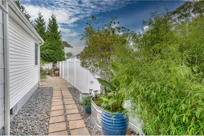 333 Greenwood Avenue, Warwick, RI 02886 - Photo 29