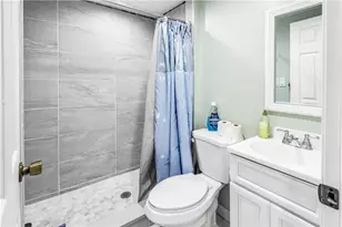 210 Lynch St, Providence, RI 02908 - Photo 15