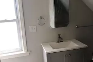 410 Wood St, Bristol, RI 02809 - Photo 17