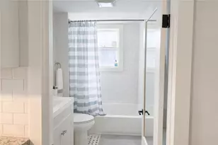 410 Wood St, Bristol, RI 02809 - Photo 7