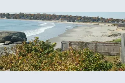 611 Wolcott Avenue, Middletown, RI 02842 - Photo 29